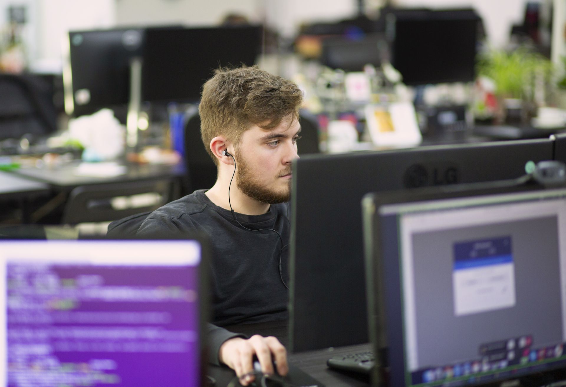 7 Reasons to Develop a Custom Ruby on Rails CRM